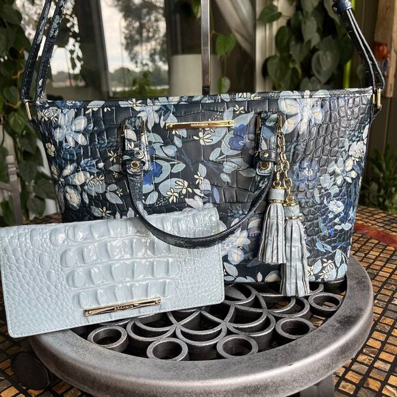 Brahmin Leather Croc Mini Asher Melbourne Blue Floral Bag & Ady Wallet EUC - Picture 2 of 12
